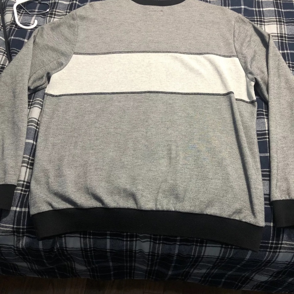 Supreme - Picture 5 of 8